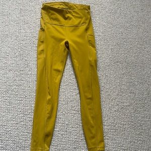 Athleta, Yellow Pocket leggings. XS